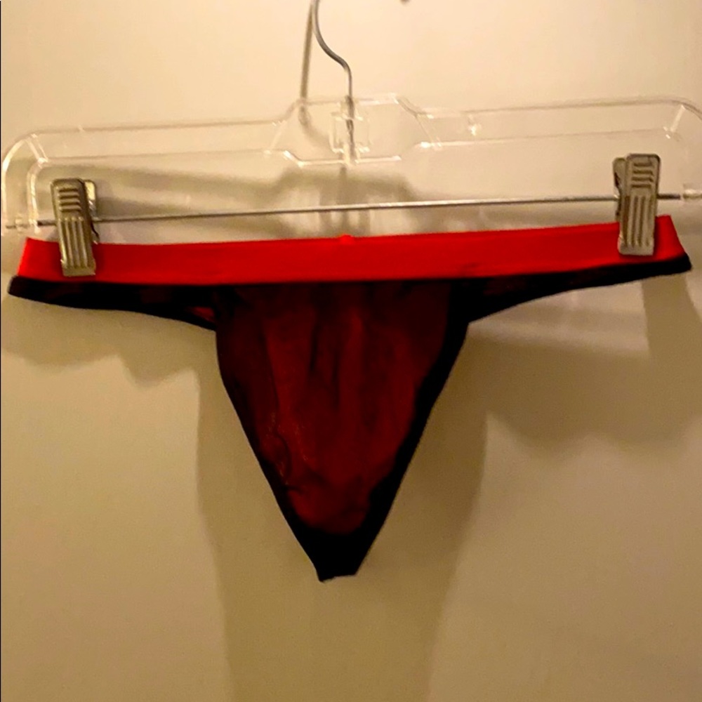Red/black mesh thong